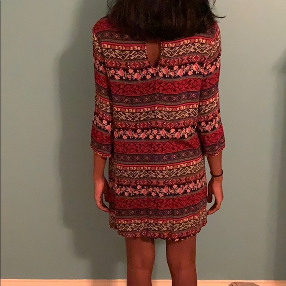 Cute patterned mostly red dress - Picture 2 of 2